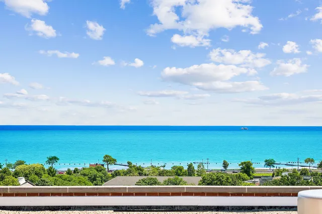 $3,400 | 2100 North Lincoln Park West, Unit 5AS, Chicago, IL 60614