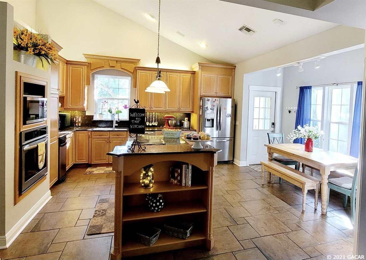 1618 Southwest 108th Street Gainesville, FL 32607 - Photo 4 of 24 Gallery Image 4