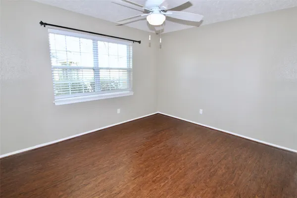 $1,800 | 16731 Rippling Mill Drive, Sugar Land, TX 77498