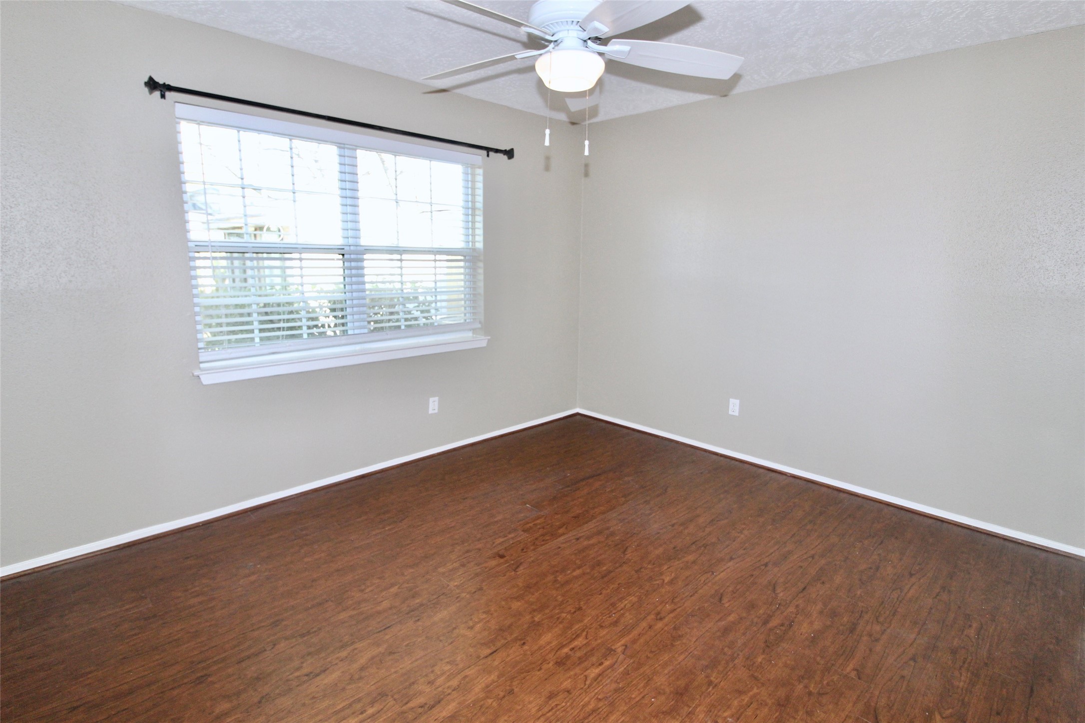 16731 Rippling Mill Drive Sugar Land, TX 77498 - Photo 9 of 15 Third bedroom