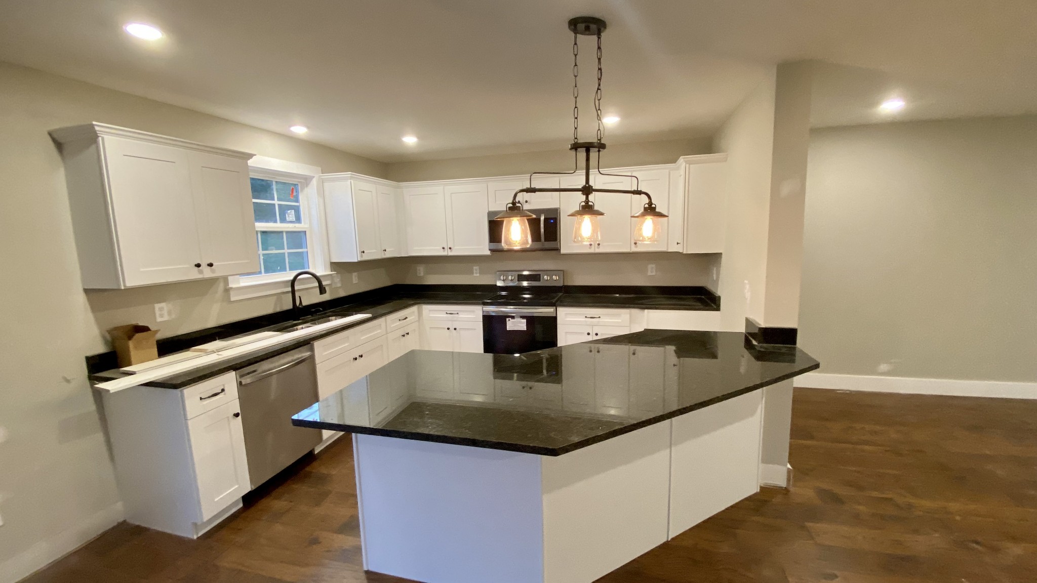 3721 Bowker Road Charlotte, TN 37036 - Photo 7 of 18 Gallery Image 7