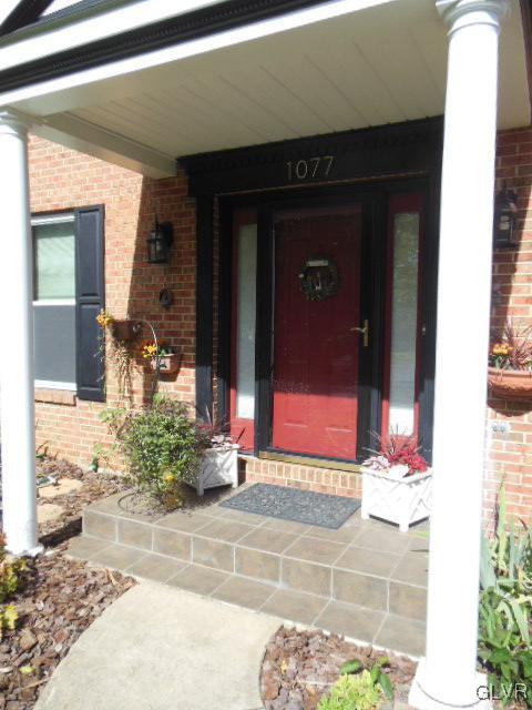 1077 Hawthorn Road Allentown, PA 18103 - Photo 2 of 27 Gallery Image 2