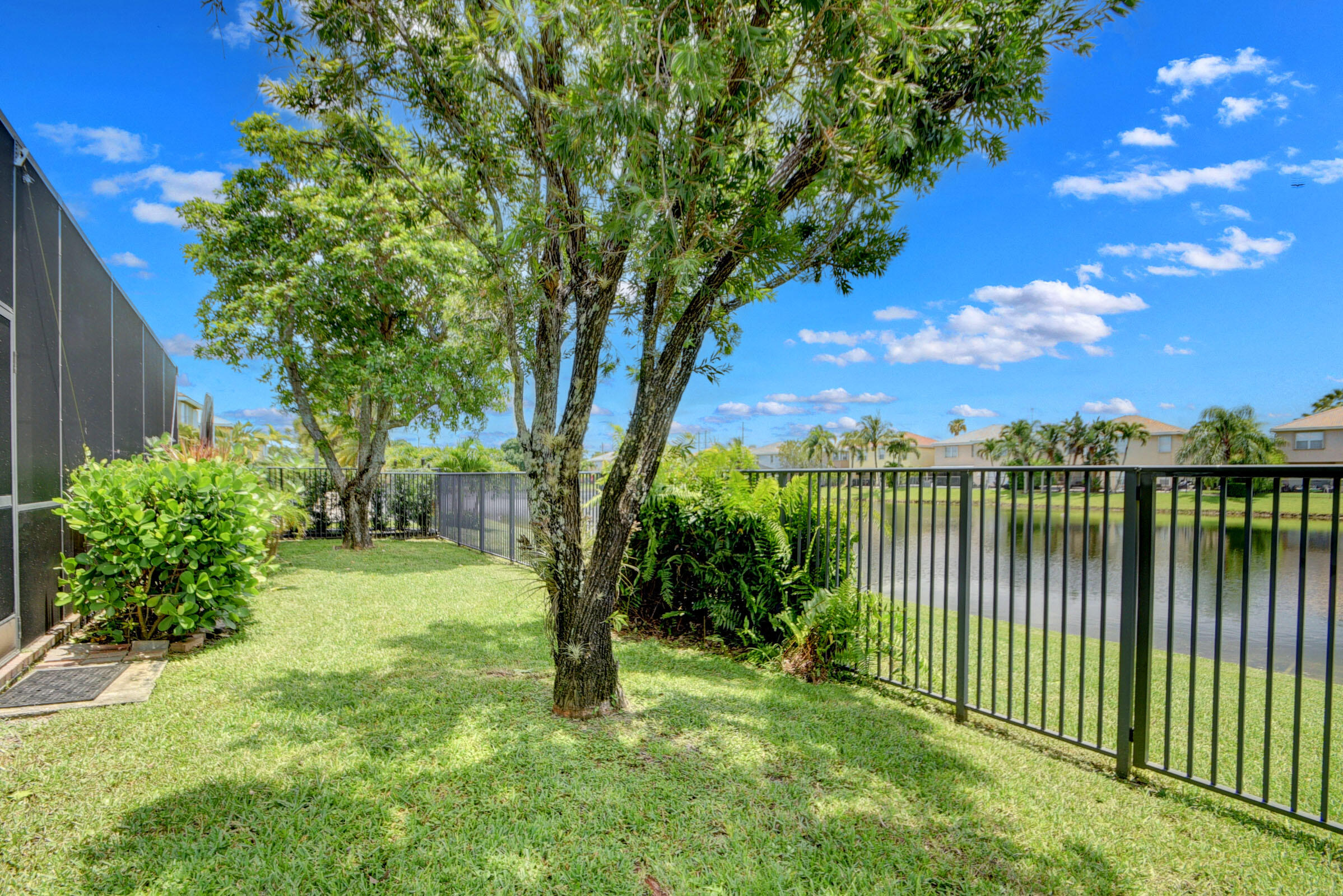 11142 Laurel Walk Road Wellington, FL 33449 - Photo 36 of 45 Backyard