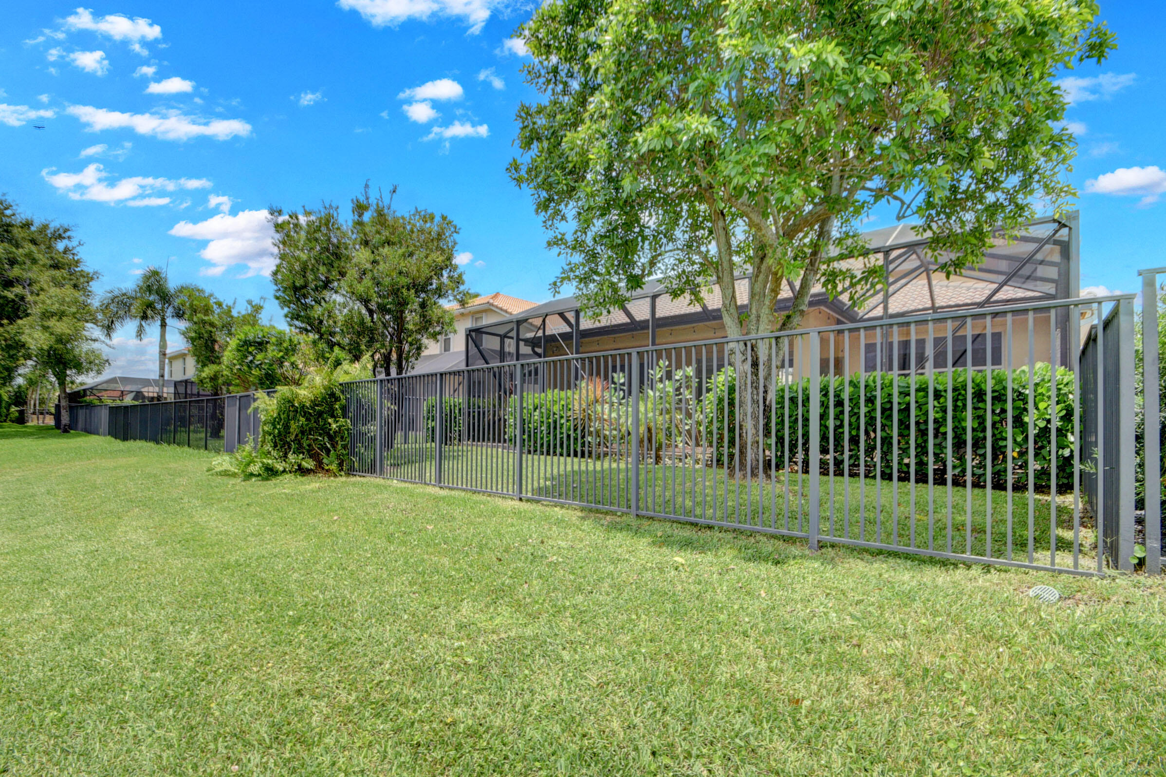 11142 Laurel Walk Road Wellington, FL 33449 - Photo 38 of 45 Backyard