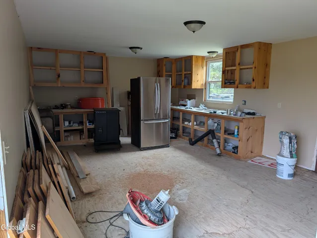 $259,900 | 377 Zarcarco Road, Amsterdam, NY 12010