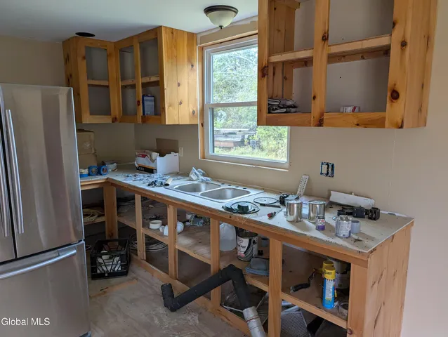 $259,900 | 377 Zarcarco Road, Amsterdam, NY 12010