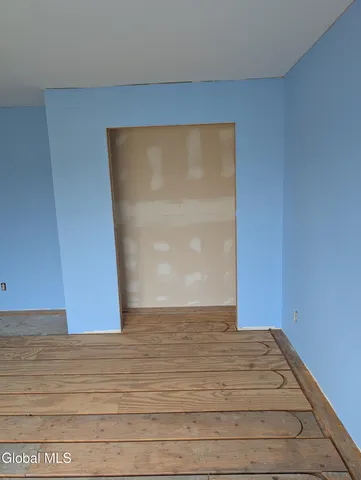 $259,900 | 377 Zarcarco Road, Amsterdam, NY 12010