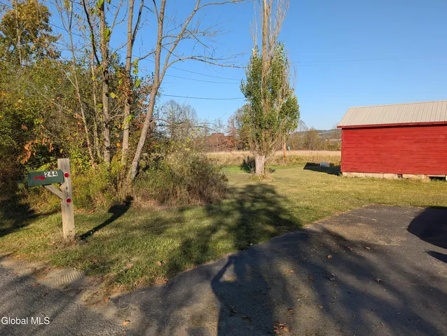 $259,900 | 377 Zarcarco Road, Amsterdam, NY 12010