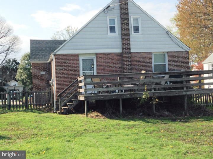 17 Hawthorne Road Broomall, PA 19008 - Photo 16 of 17 Back Yard