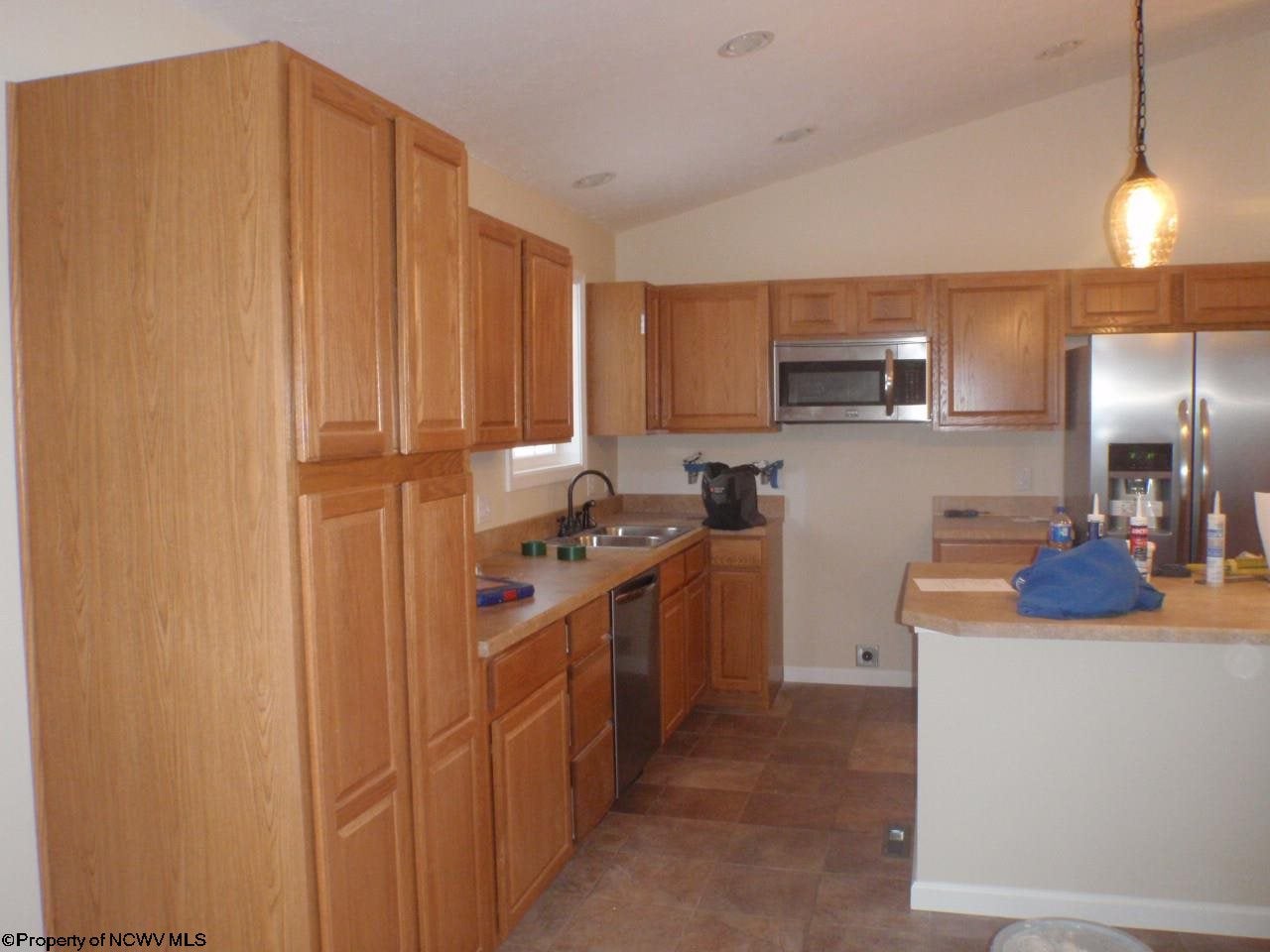 19 Lakin Street Reedsville, WV 26547 - Photo 2 of 13 Gallery Image 2