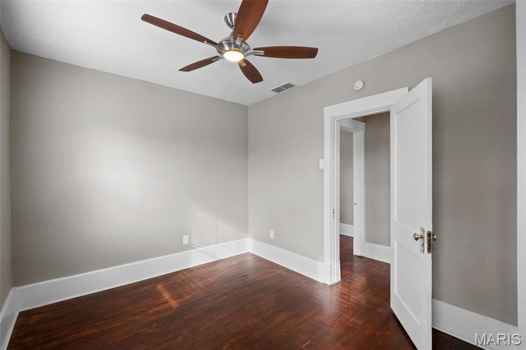 6546 Arsenal Street St. Louis, MO 63139 - Photo 18 of 37