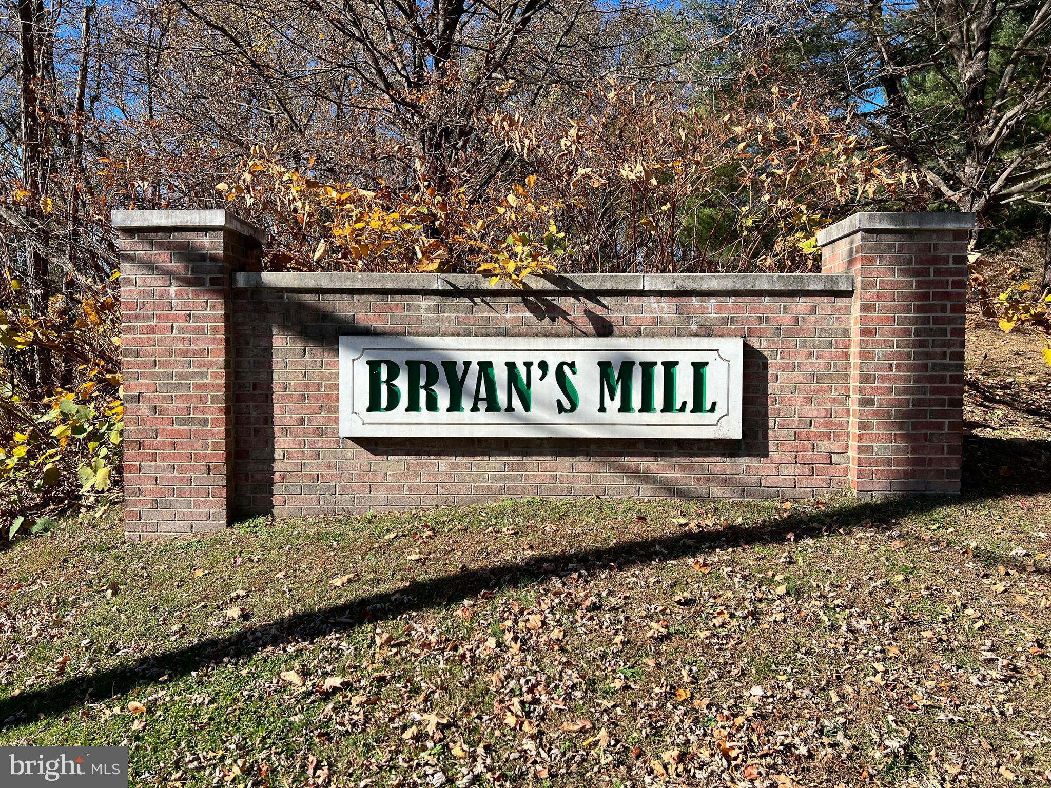 20 Bryans Mill Way Baltimore, MD 21228 - Photo 4 of 36 a view of a house with a window