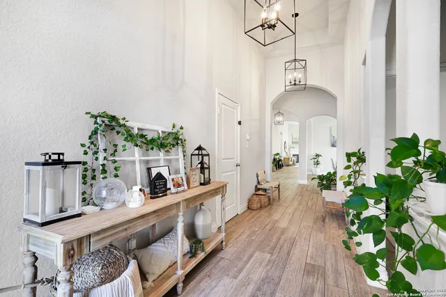 $585,000 | 28453 Shailene Drive, San Antonio, TX 78260