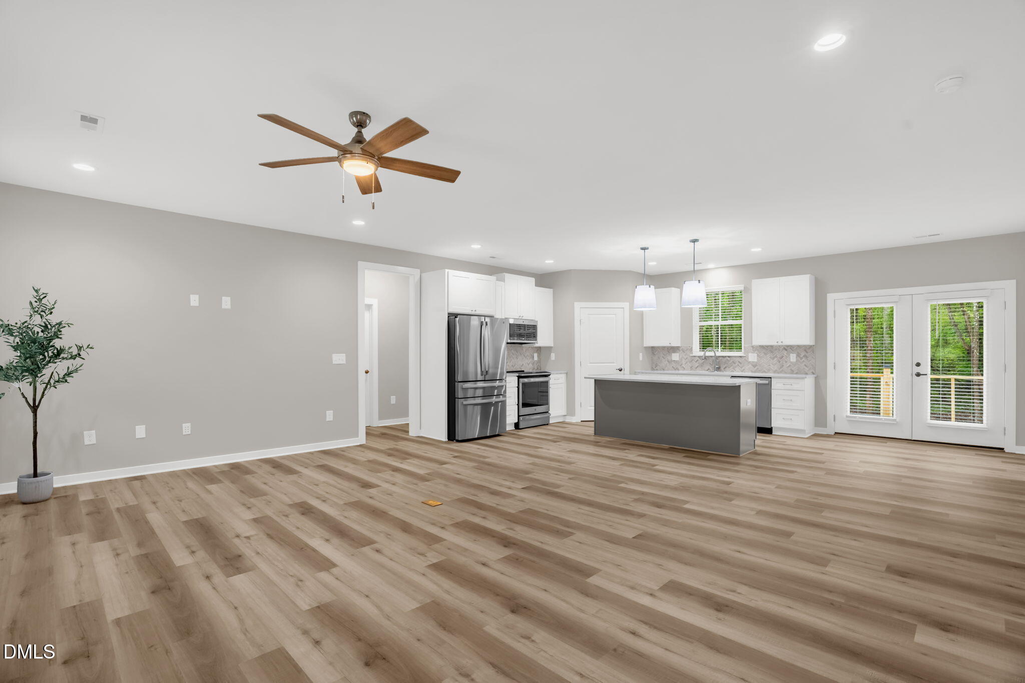 778 Atwater Road Burlington, NC 27217 - Photo 3 of 40 6-web-or-mls-778 Atwater Rd-6