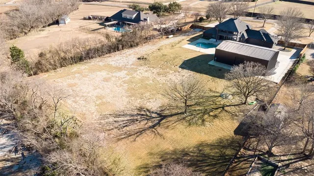 a view of outside house