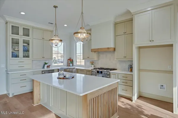 $694,900 | 202 Disciple Drive, Brandon, MS 39047