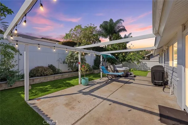 $1,098,000 | 22552 Taranto, Laguna Hills, CA 92653