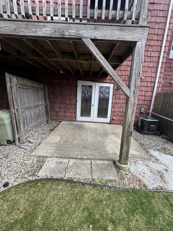 200 Lambert Terrace, Unit 41 Chicopee, MA 01020 - Photo 23 of 24 a front view of a house with a yard
