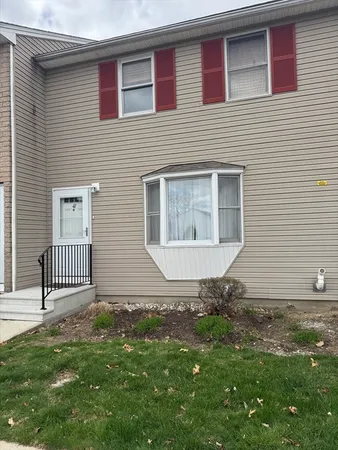 $299,900 | 200 Lambert Terrace, Unit 41, Chicopee, MA 01020