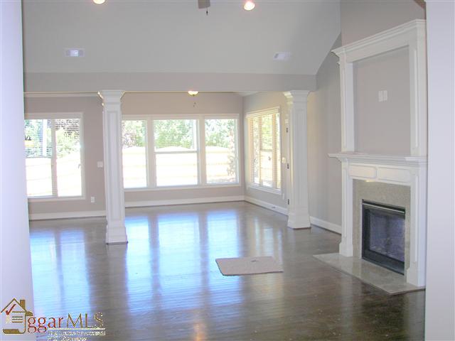 1 Aldgate Way Greer, SC 29650 - Photo 4 of 25 Gallery Image 4
