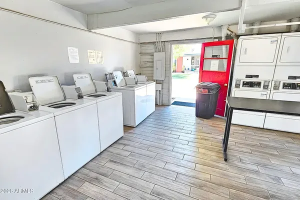 $1,075 | 6320 North 16th Street, Phoenix, AZ 85016