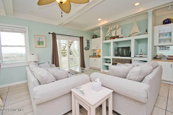 $610,000 | 2909 Pointe W Drive, Unit 3A1, Emerald Isle, NC 28594