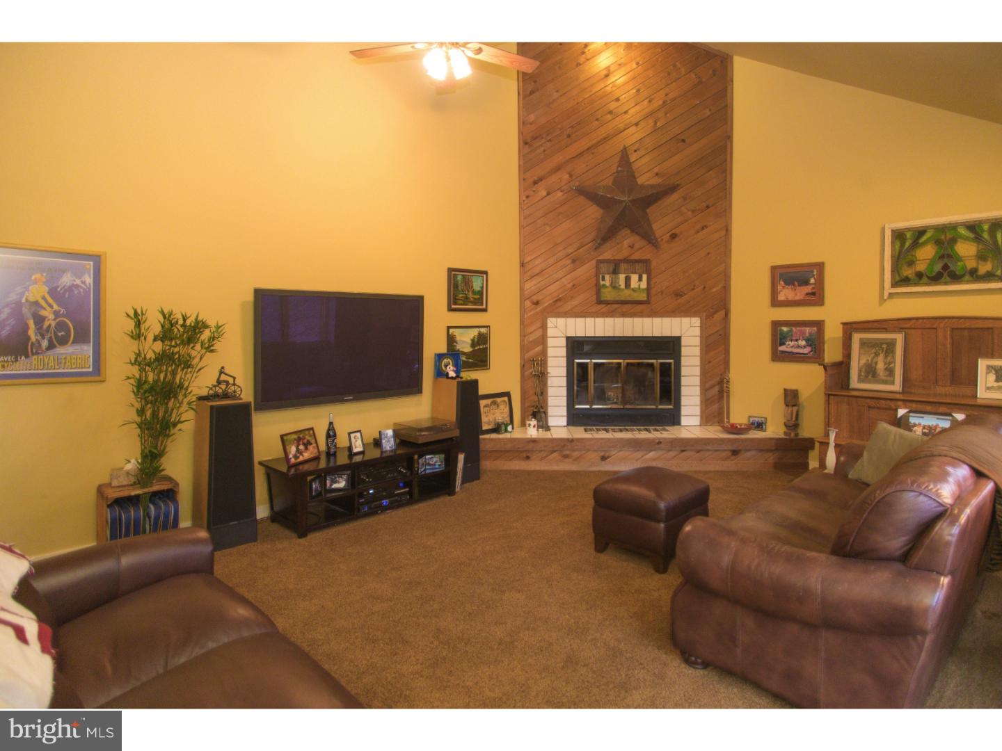 1033 Radley Drive West Chester, PA 19382 - Photo 9 of 25 Family Room