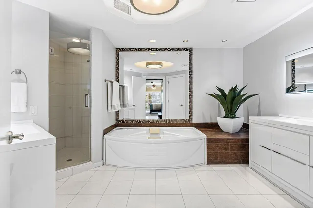 $1,150,000 | 1228 Hillsboro Mile, Unit 202, Hillsboro Beach, FL 33062