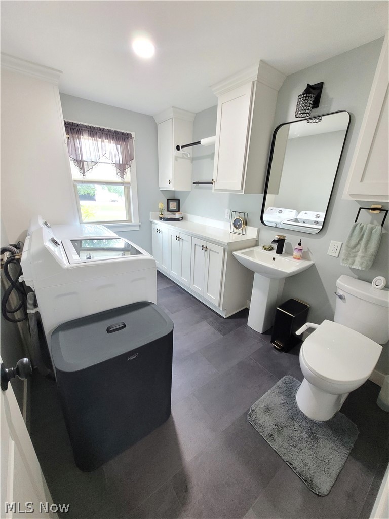 11050 Easton Road Rittman, OH 44270 - Photo 13 of 24 Laundry Room W/Half Bath off of Kitchen