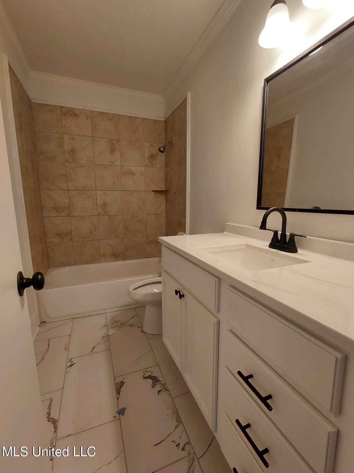 352 Beverly Circle Crystal Springs, MS 39059 - Photo 14 of 27 WhatsApp Image 2026-01-22 at 19.36.46 (1