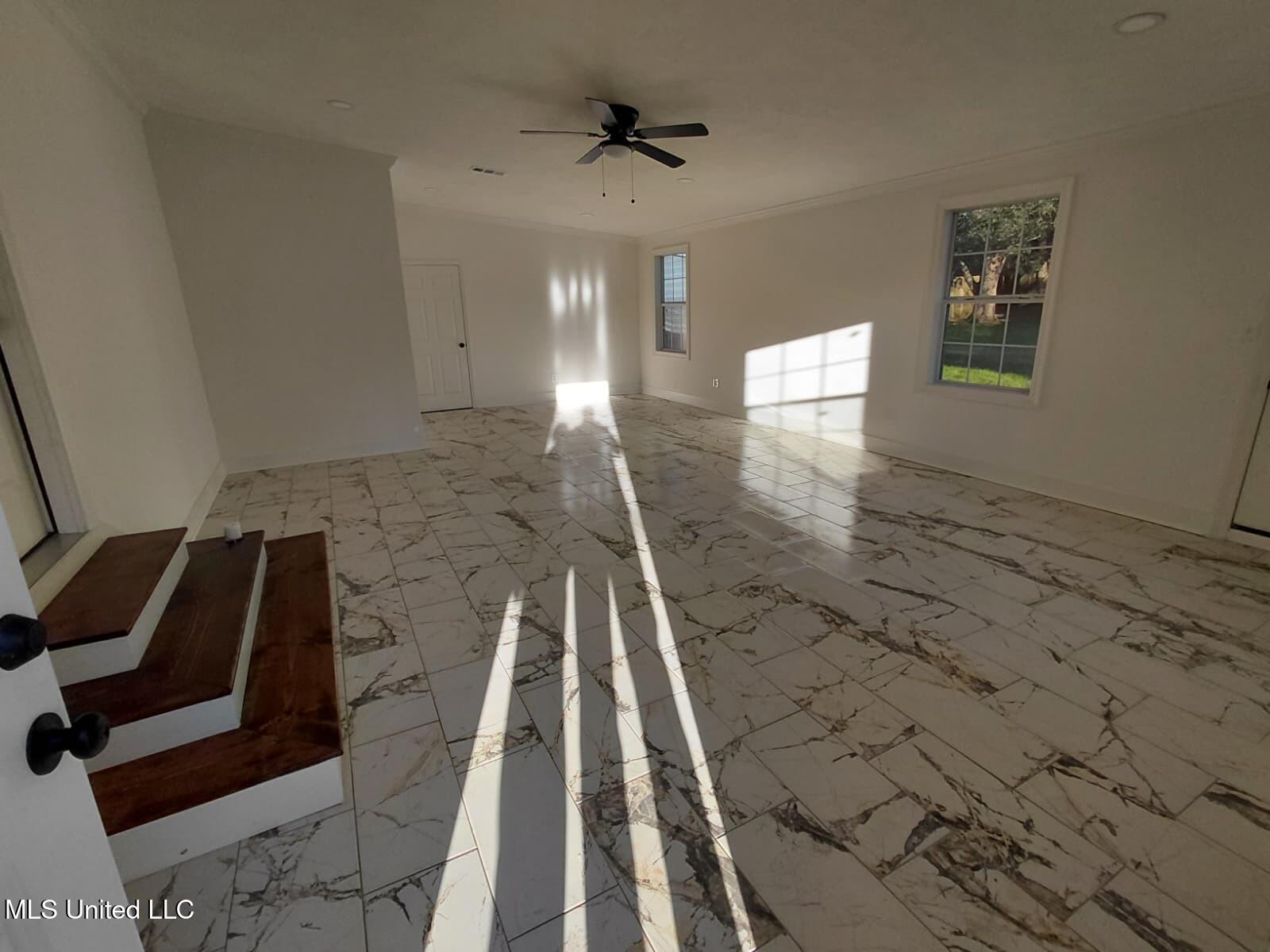 352 Beverly Circle Crystal Springs, MS 39059 - Photo 8 of 27 WhatsApp Image 2026-01-22 at 19.34.46 (2