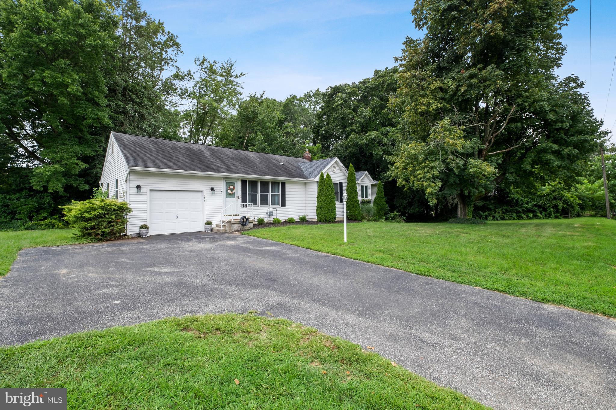 726 Chews Landing Road Clementon, NJ 08021 - Photo 1 of 22
