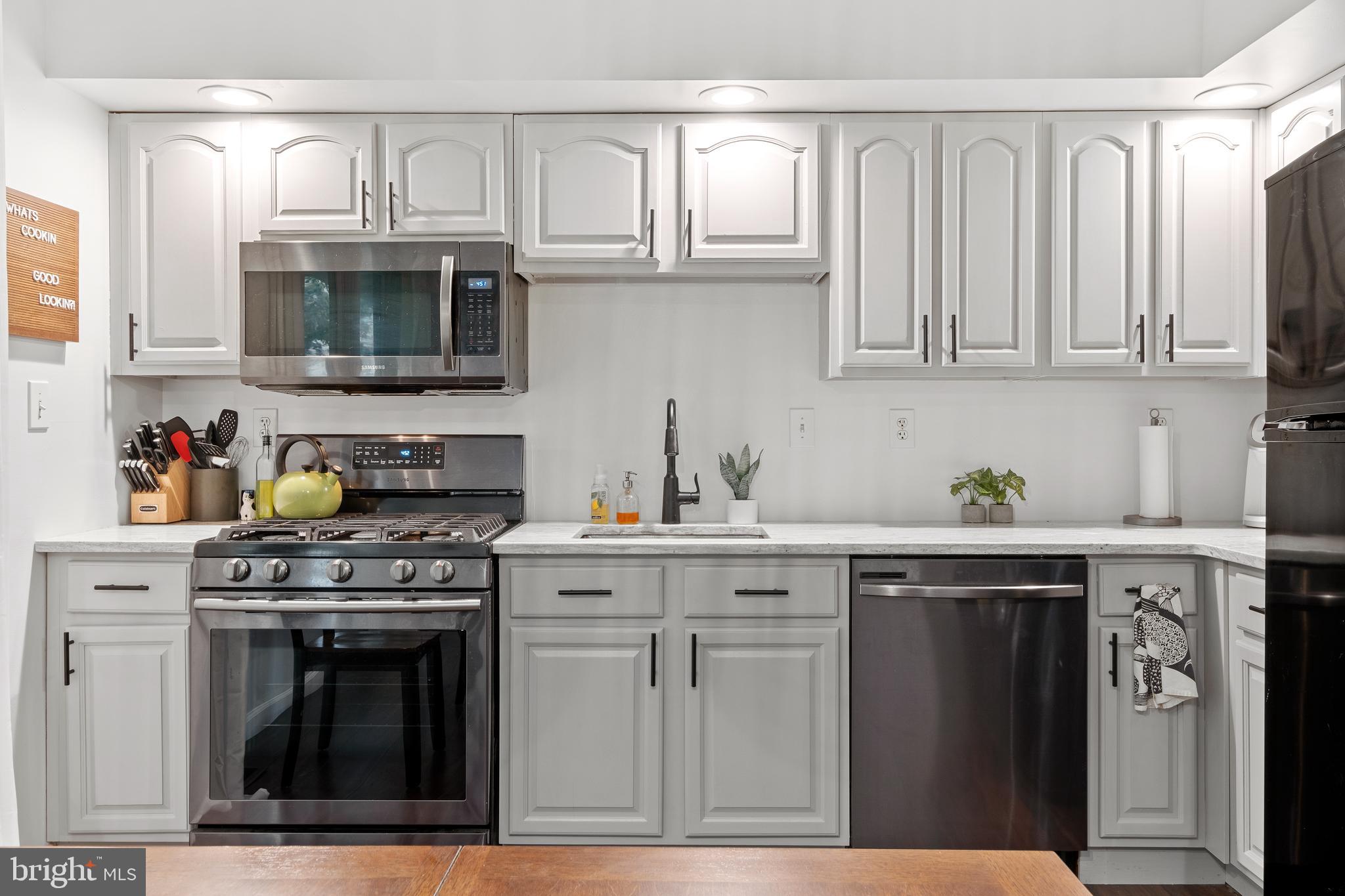 726 Chews Landing Road Clementon, NJ 08021 - Photo 5 of 22