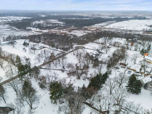 $399,900 | 27W264 80th Street, Naperville, IL 60565