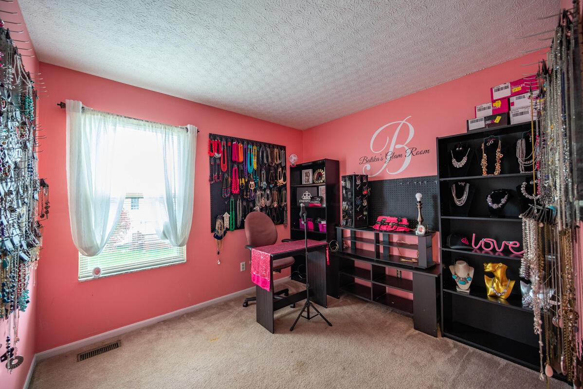 2974 Tracer Road Columbus, OH 43232 - Photo 14 of 15 Gallery Image 14