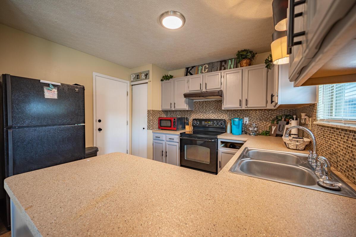 2974 Tracer Road Columbus, OH 43232 - Photo 4 of 15 Gallery Image 4