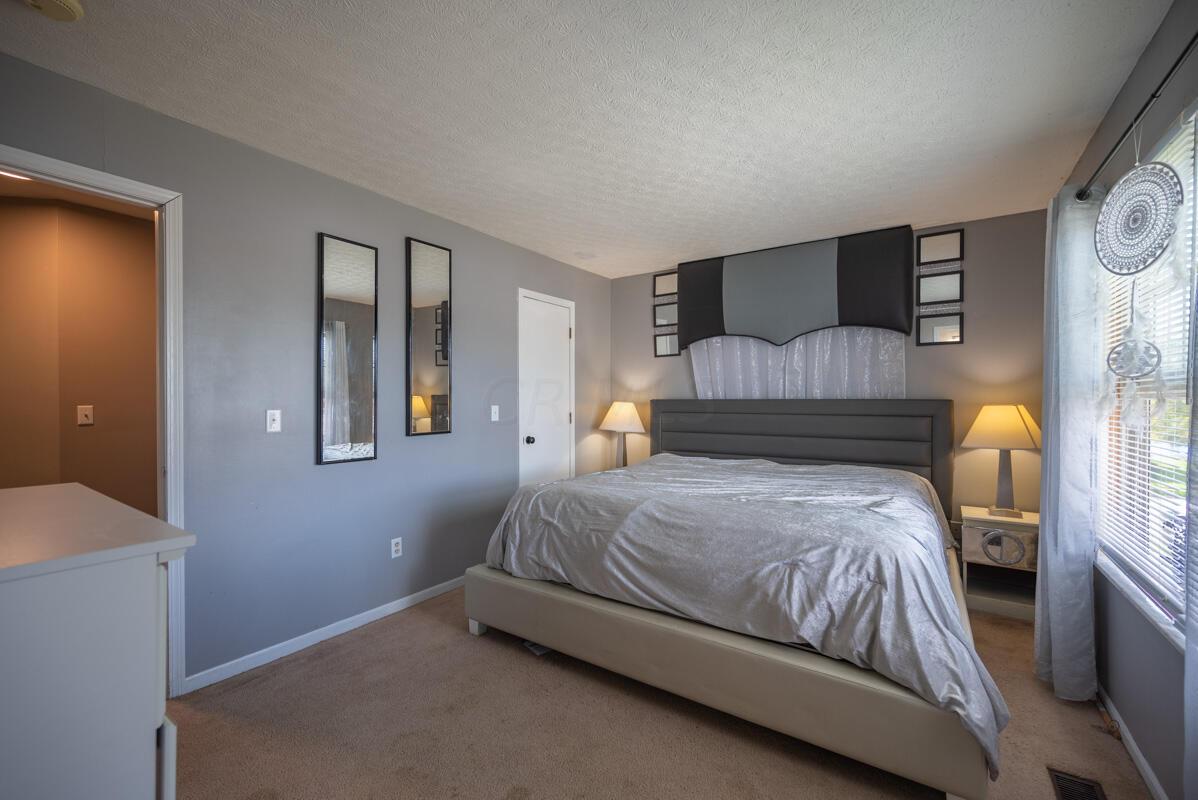 2974 Tracer Road Columbus, OH 43232 - Photo 7 of 15 Gallery Image 7