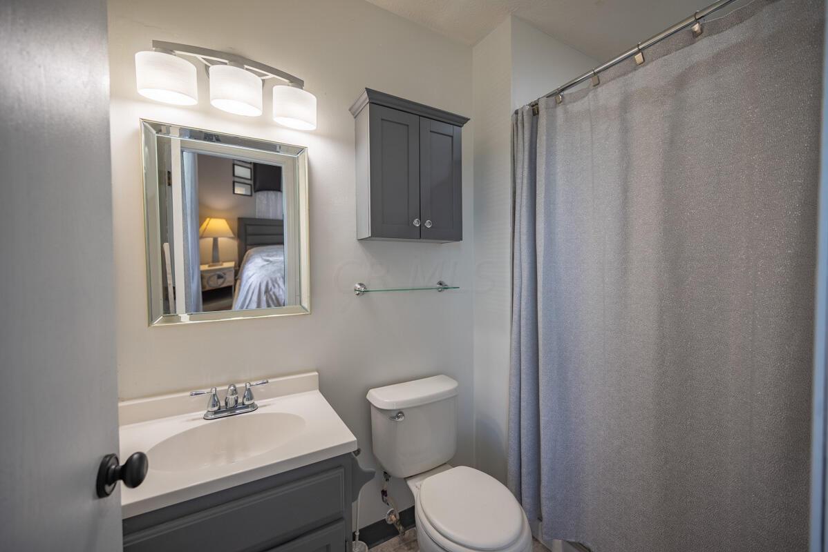 2974 Tracer Road Columbus, OH 43232 - Photo 8 of 15 Gallery Image 8