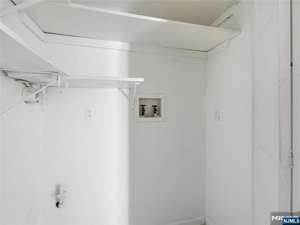 55 Lincoln Avenue, Unit 2 Newark, NJ 07104 - Photo 12 of 21 a view of small space