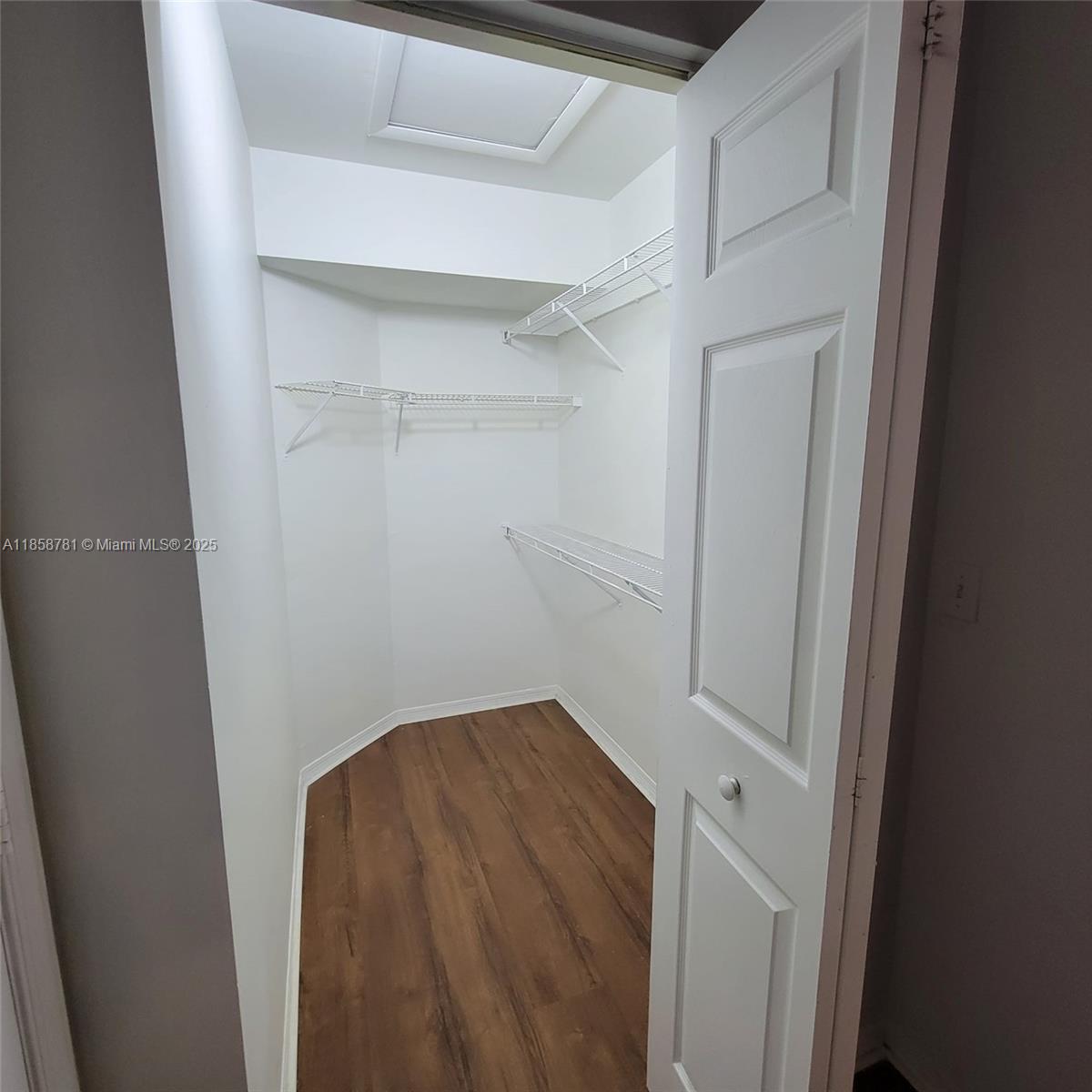 711 Southwest 111th Way, Unit 3017 Pembroke Pines, FL 33025 - Photo 13 of 20 a view of small space