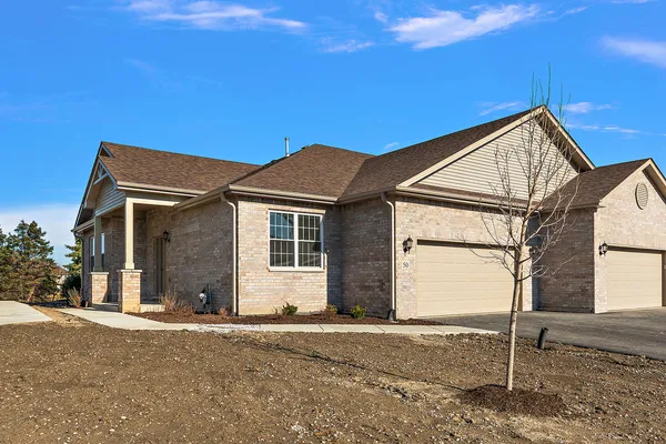 $3,500 | 58 Olympus Drive, Tinley Park, IL 60477