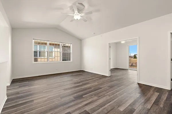 $3,500 | 58 Olympus Drive, Tinley Park, IL 60477