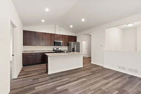 $3,500 | 58 Olympus Drive, Tinley Park, IL 60477