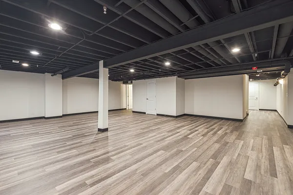 $3,500 | 58 Olympus Drive, Tinley Park, IL 60477