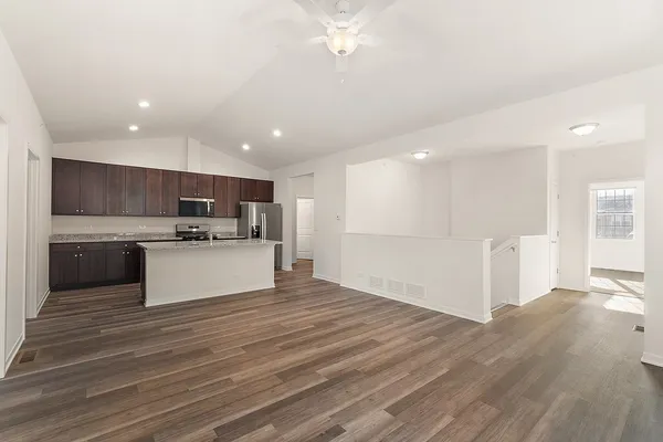 $3,500 | 58 Olympus Drive, Tinley Park, IL 60477