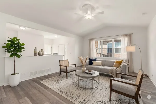 $3,500 | 58 Olympus Drive, Tinley Park, IL 60477