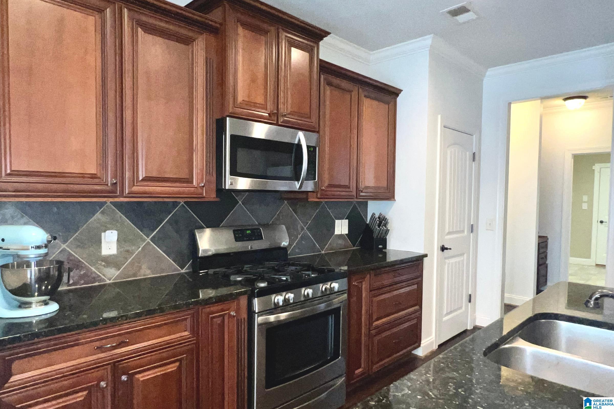 227 Kenniston Dale Pelham, AL 35124 - Photo 12 of 39