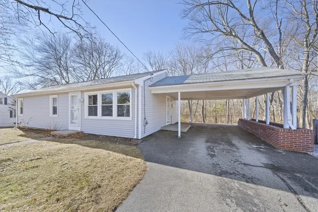 $474,900 | 90 Pleasant Street, Bellingham, MA 02019