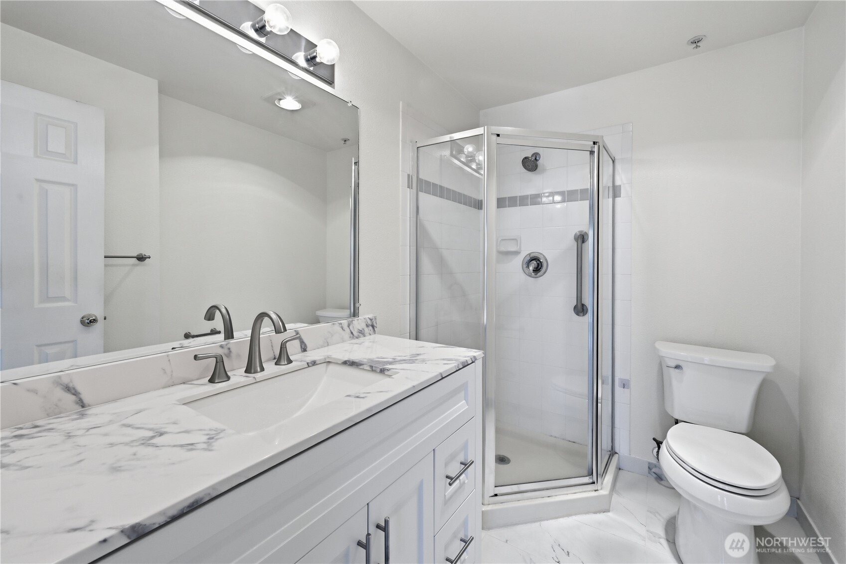 15711 Waynita Way Northeast, Unit H301 Bothell, WA 98011 - Photo 16 of 30