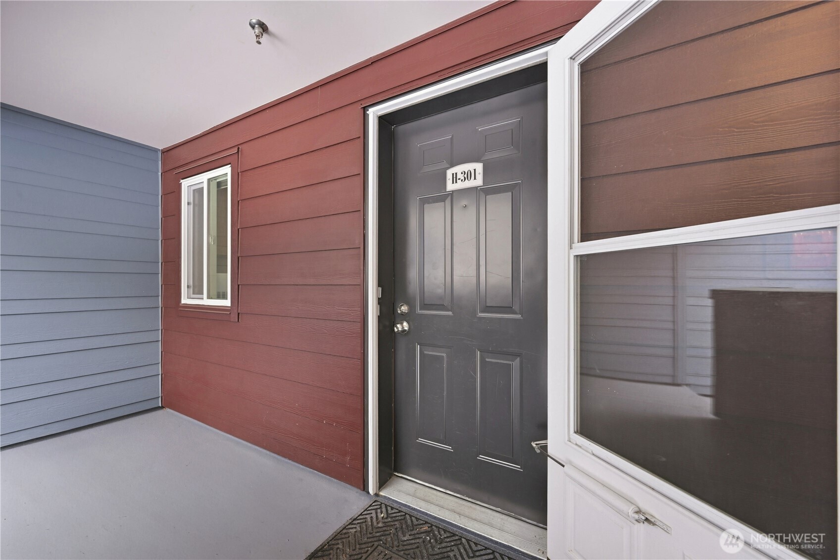 15711 Waynita Way Northeast, Unit H301 Bothell, WA 98011 - Photo 2 of 30